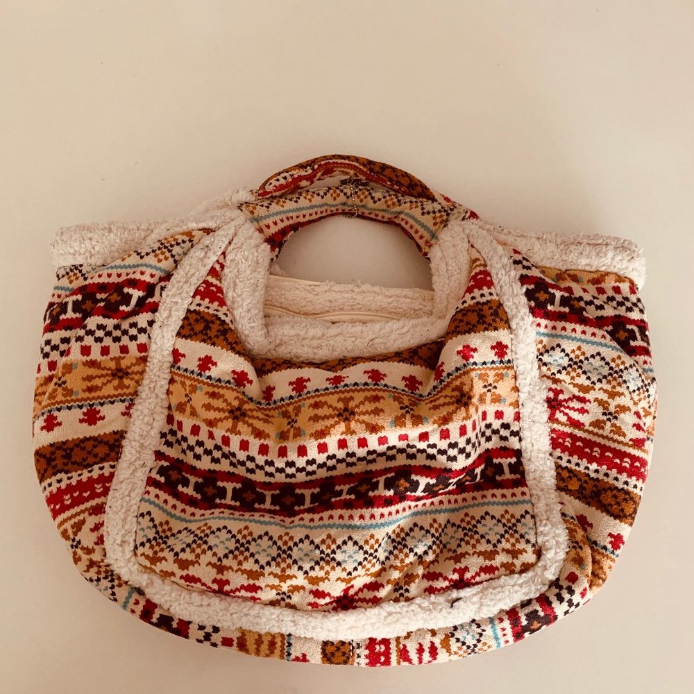 Boho Styled Shoulder Bag!
